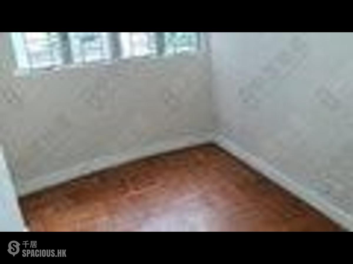 Mid Levels West - Hing Wah Mansions 01