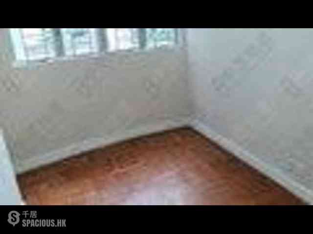 Mid Levels West - Hing Wah Mansions 01