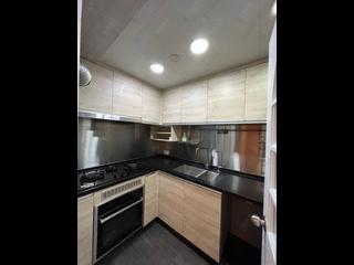 Mid Levels Central - Goldwin Heights 08