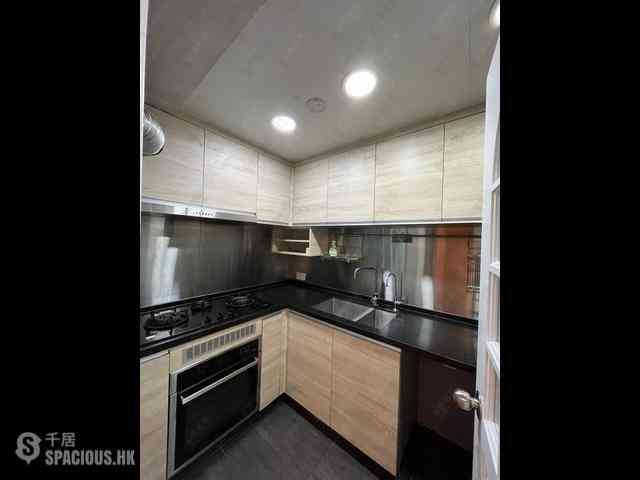 Mid Levels Central - Goldwin Heights 08