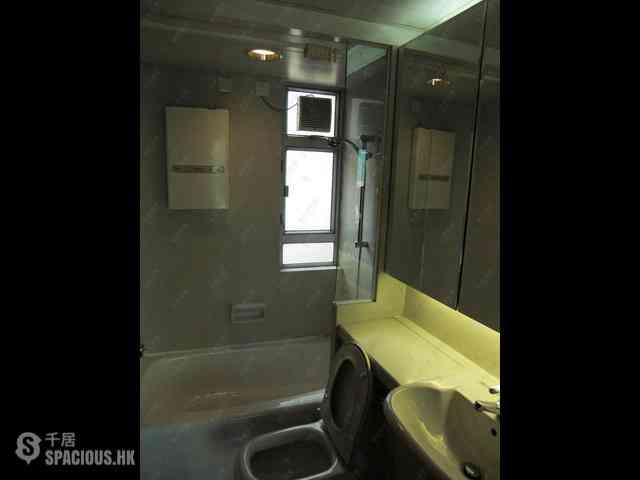 Sai Ying Pun - Ying Wa Court 02