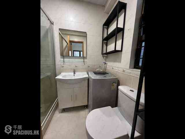 Mid Levels West - Hing Wah Mansion Block B 25