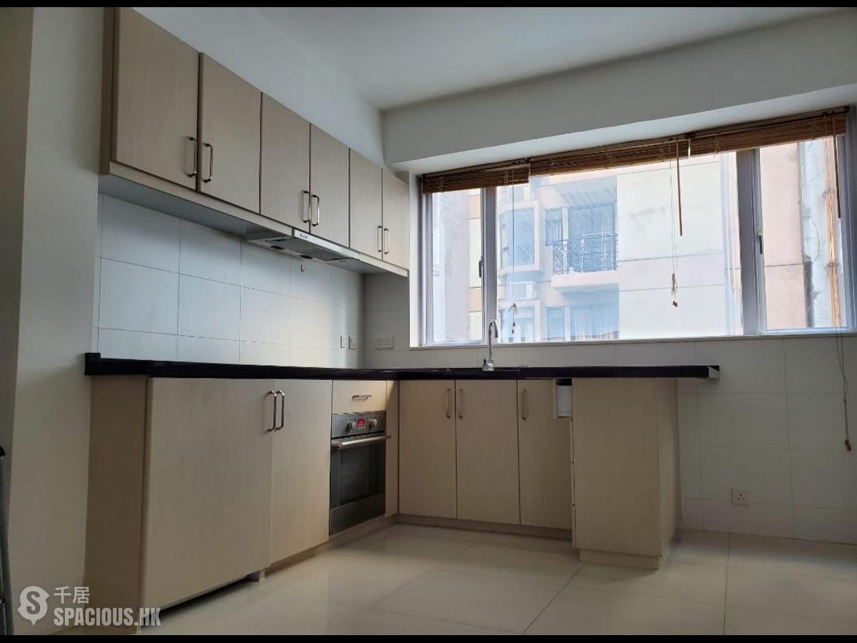 Sheung Wan - 109-111, Wing Lok Street 01