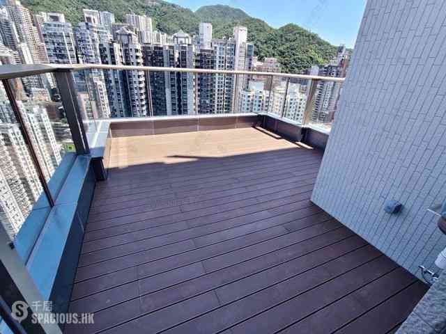 Sai Ying Pun - Des Voeux W Residence 01