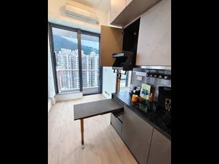 Sai Ying Pun - Des Voeux W Residence 04