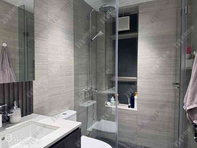 Sai Ying Pun - Island Crest 03