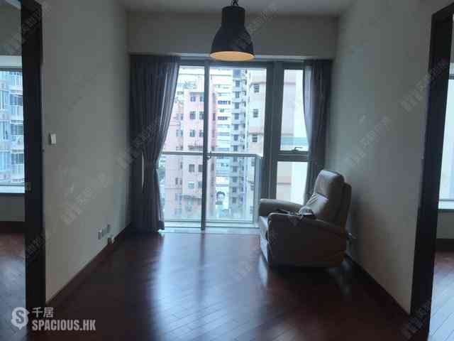 Wan Chai - The Avenue 01