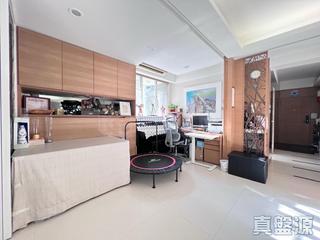 Mid Levels Central - Clovelly Court Block 2 02