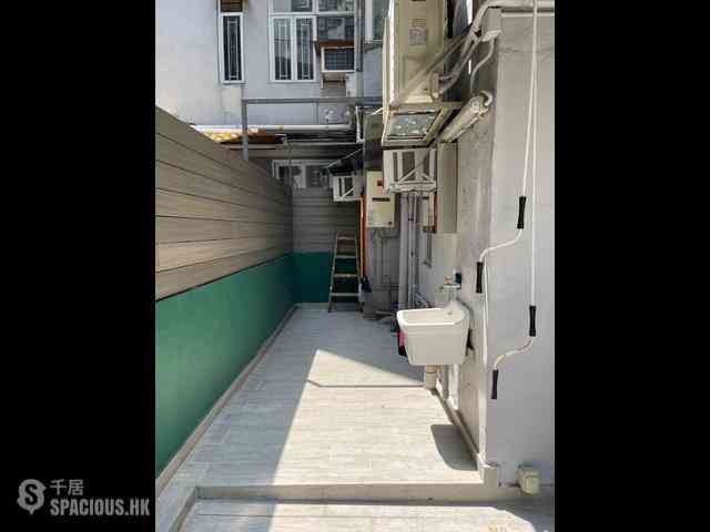Shek Tong Tsui - Nam Cheong Building 03