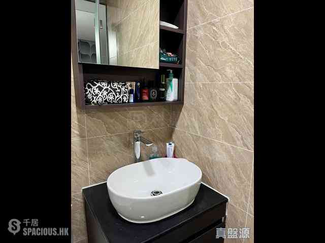 Fortress Hill - Harbour Heights Block 1 (Ko Fung Court) 12