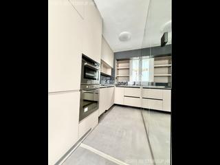 Mid Levels Central - Ying Fai Court 05