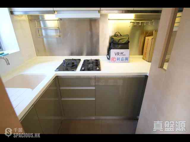Sai Ying Pun - Island Crest Block 2 03