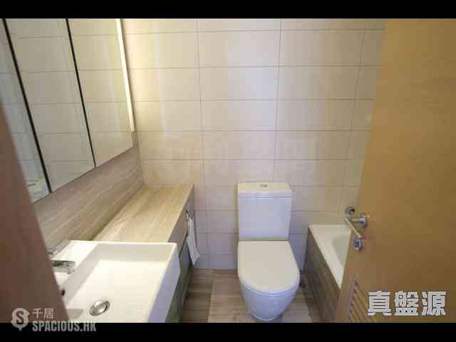 Sai Ying Pun - Island Crest Block 2 06
