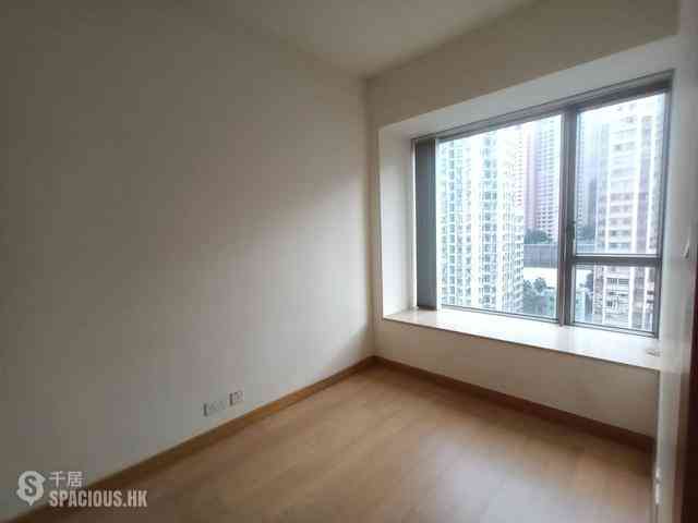 Sai Ying Pun - Island Crest Block 2 04