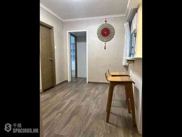North Point - Fung Cheong Building 01