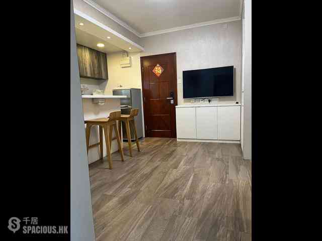 North Point - Fung Cheong Building 02
