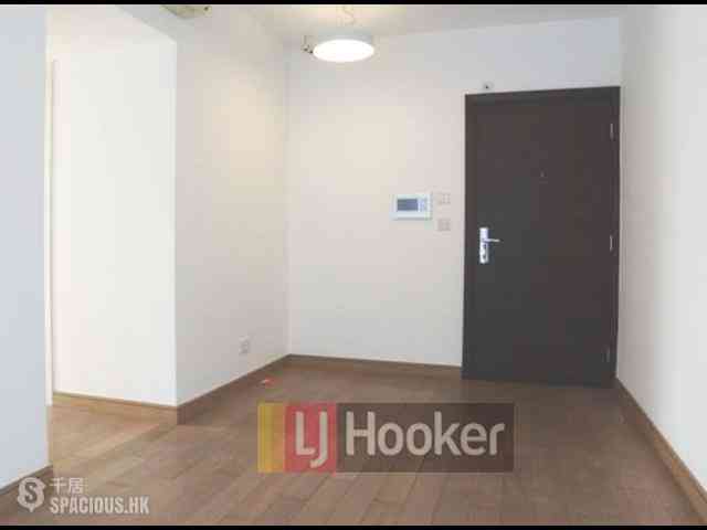 Soho - Centrestage 02