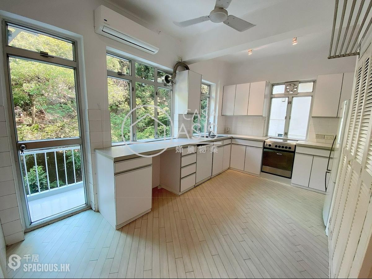 Mid Levels Central - Grand House 01