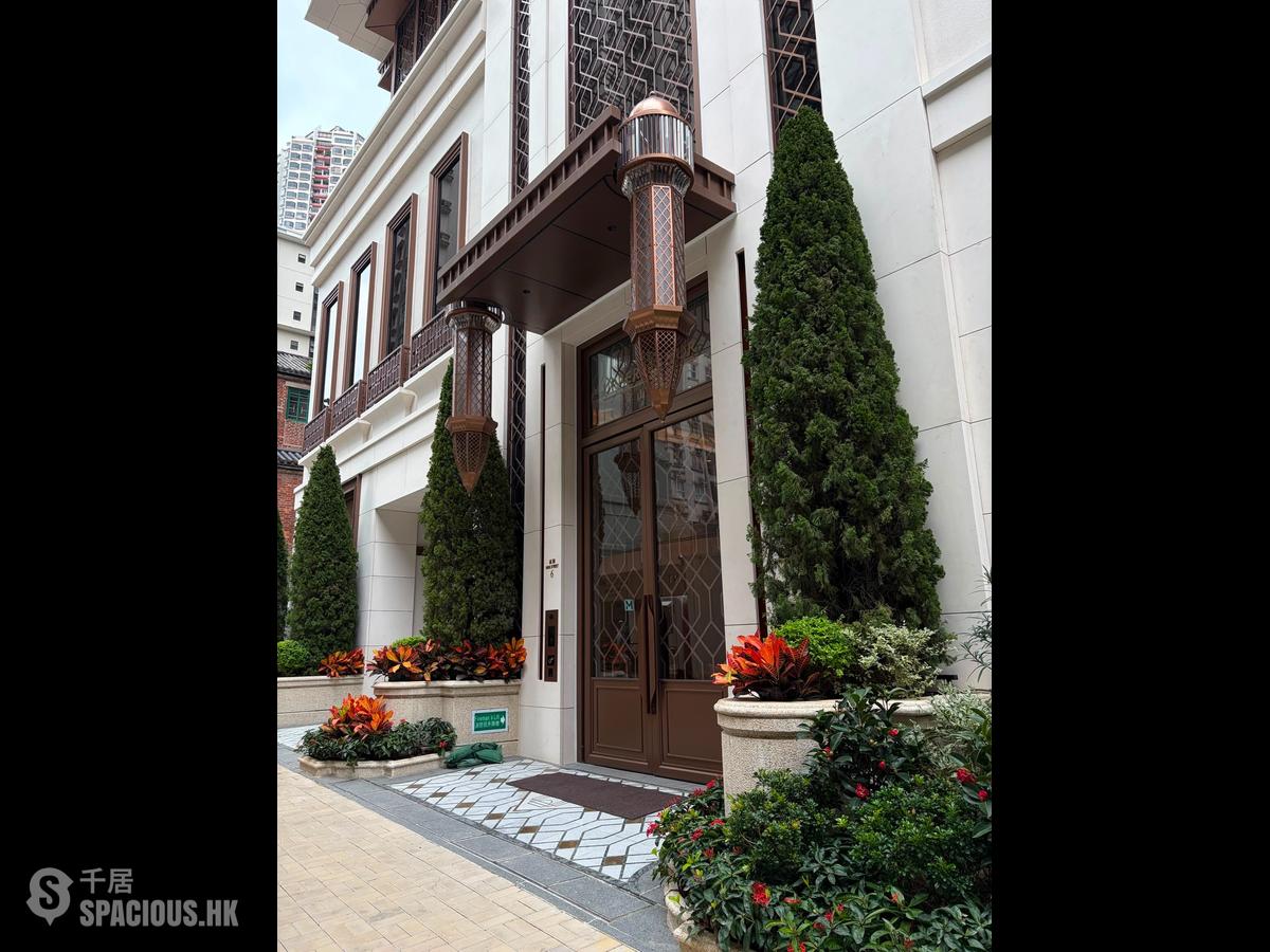 Sai Ying Pun - Upper Manor 01