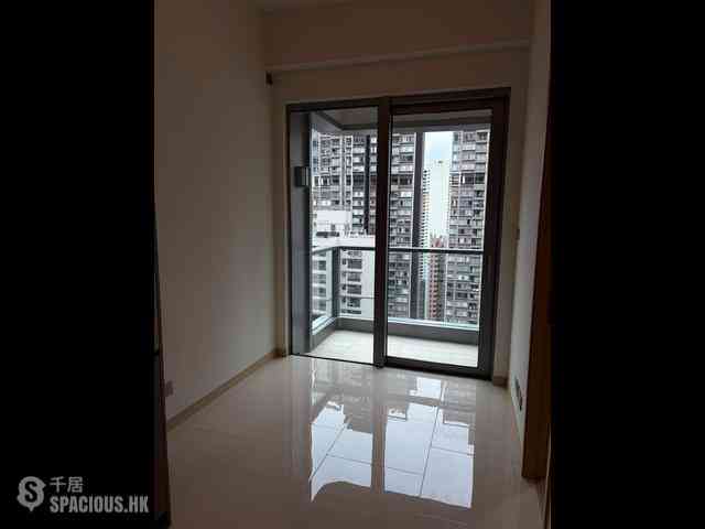 Sai Ying Pun - Upper Manor 09