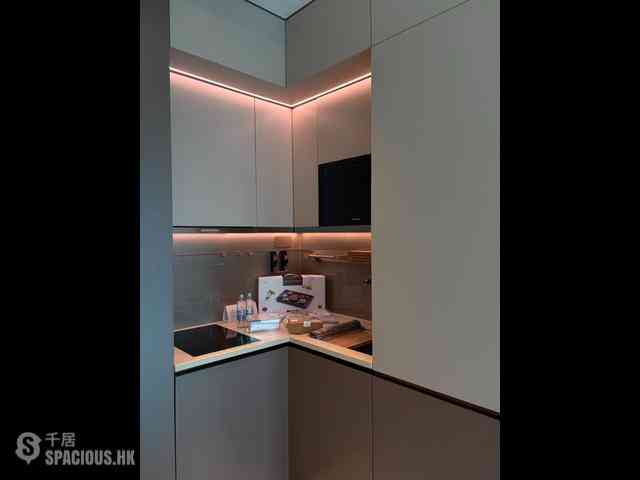 Sai Ying Pun - Upper Manor 10