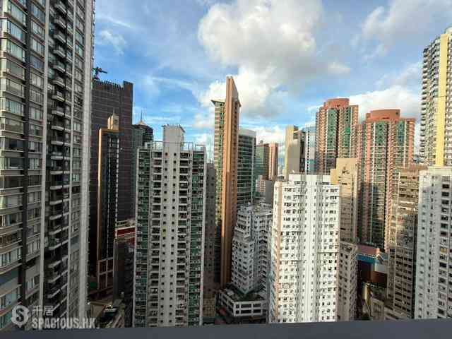 Sai Ying Pun - The Queens 09