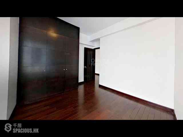 Pok Fu Lam - The Regalis 13