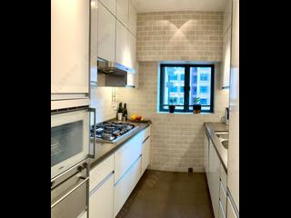 Mid Levels Central - Hillsborough Court 04