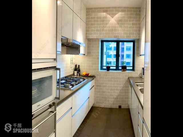 Mid Levels Central - Hillsborough Court 04