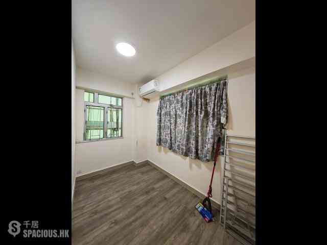 Central - Yuen Ming Building 03