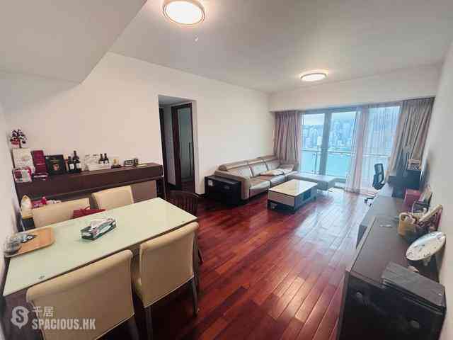 West Kowloon - The Harbourside 01