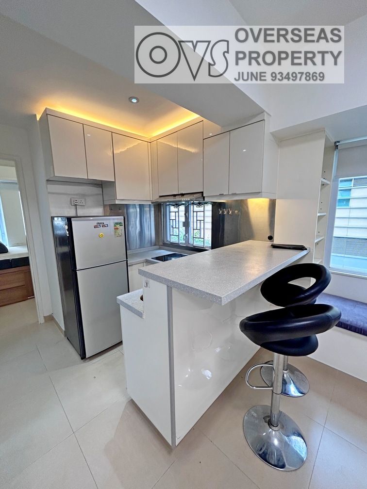 Wan Chai - Silvervale Mansion 01