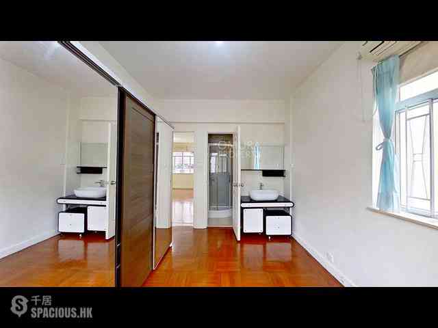 Mid Levels Central - 6B-6E, Bowen Road 18