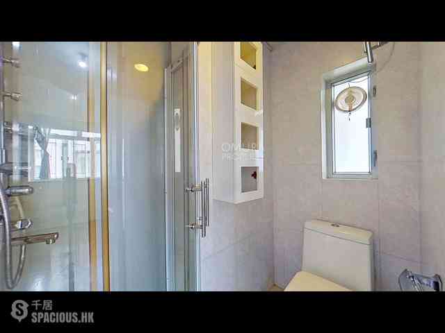 Mid Levels Central - 6B-6E, Bowen Road 20