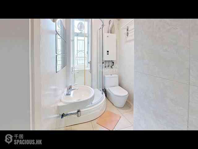 Mid Levels Central - 6B-6E, Bowen Road 22