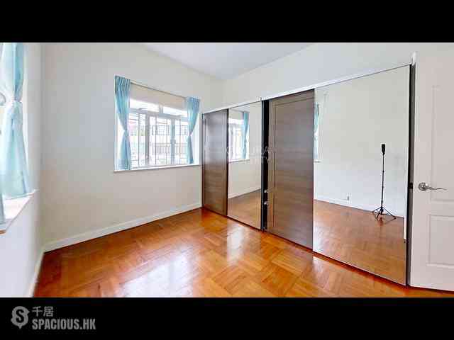 Mid Levels Central - 6B-6E, Bowen Road 24