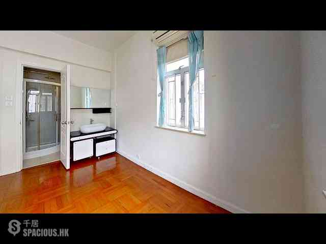 Mid Levels Central - 6B-6E, Bowen Road 27
