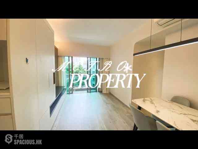 Sai Ying Pun - Centre Place 01
