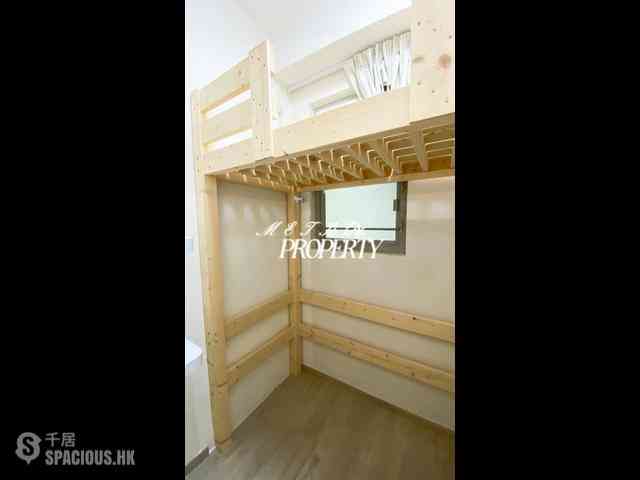 Sai Ying Pun - Centre Place 08