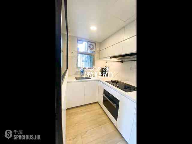 Sai Ying Pun - Centre Place 11