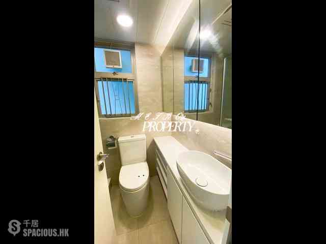 Sai Ying Pun - Centre Place 15