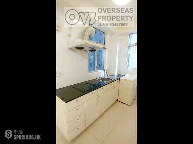 Wan Chai - Vincent Mansion Low Block 17