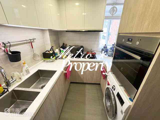 Mid Levels Central - Merry Court 19