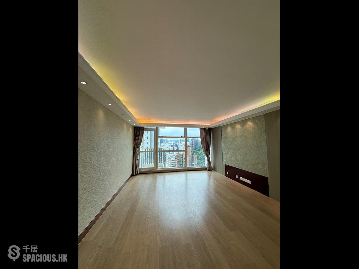 Tai Hang - Grand Deco Tower 01