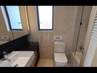 Tseung Kwan O - The Papillons Block 5 08