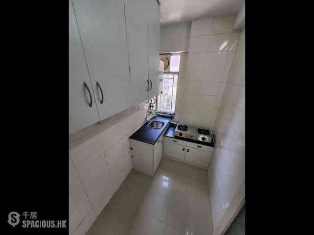 Sai Ying Pun - Golden Phoenix Court 03