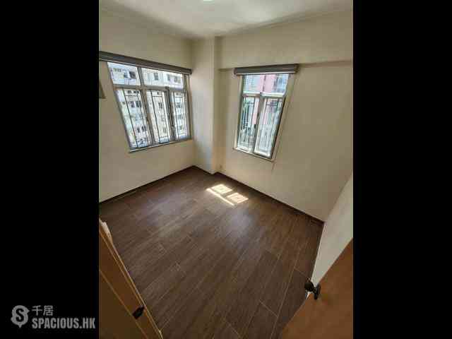Sai Ying Pun - Golden Phoenix Court 04