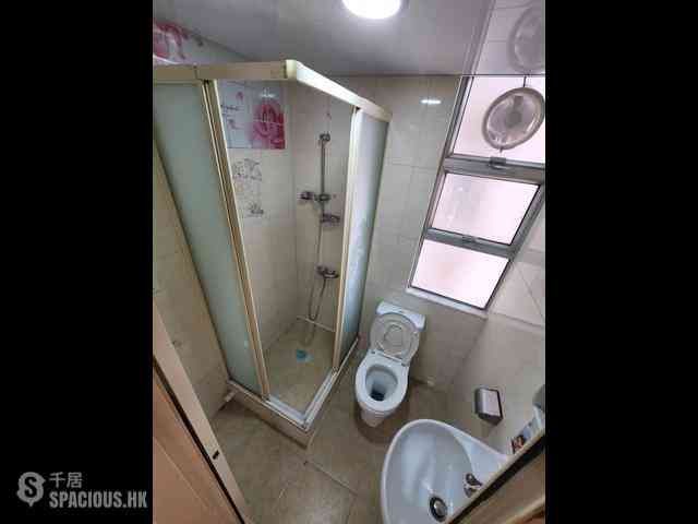 Sai Ying Pun - Golden Phoenix Court 05