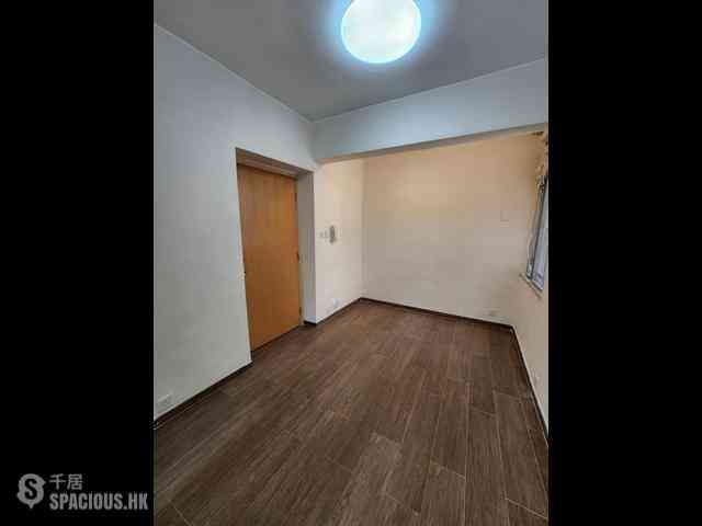 Sai Ying Pun - Golden Phoenix Court 06