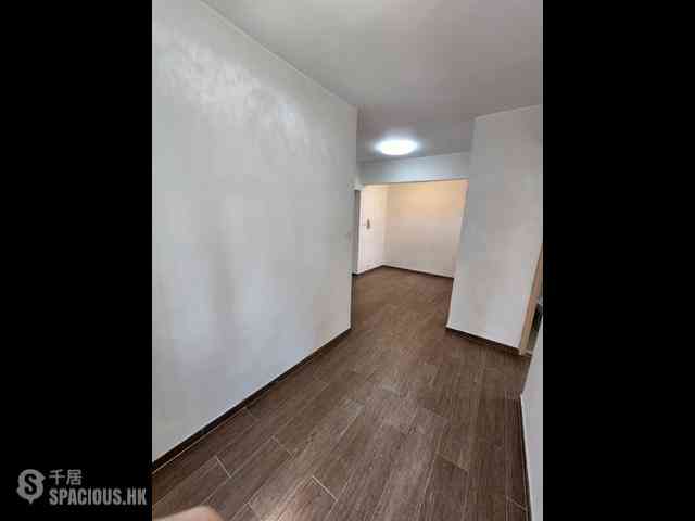 Sai Ying Pun - Golden Phoenix Court 07